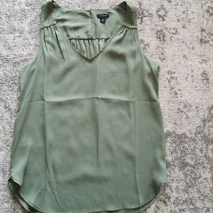 Ann Taylor Green V-neck Sleeveless Top Blouse XS